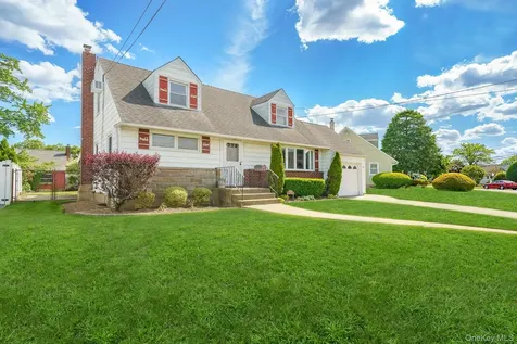 3872 Fulton Avenue Seaford NY 11783