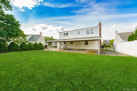 3872 Fulton Avenue Seaford NY 11783