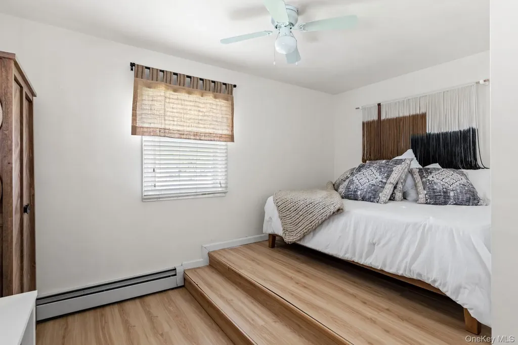 102 Garfield Place Massapequa NY 11758