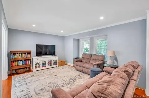 5 Barbara Anne Street Manorville NY 11949