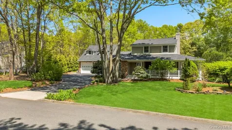 5 Barbara Anne Street Manorville NY 11949