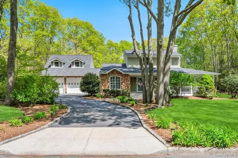 5 Barbara Anne Street Manorville NY 11949