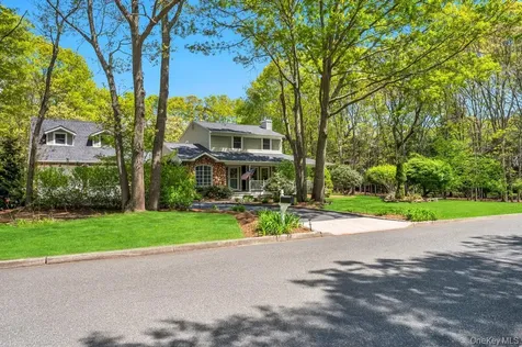 5 Barbara Anne Street Manorville NY 11949