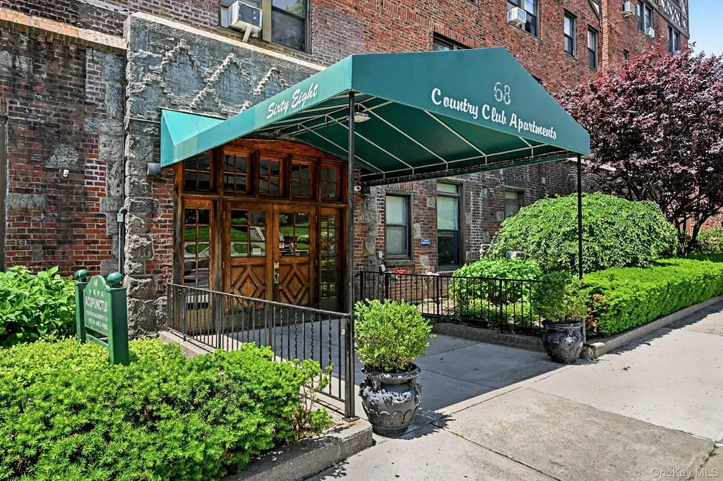 68 E Hartsdale Avenue Hartsdale NY 10530