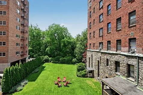 68 E Hartsdale Avenue Hartsdale NY 10530