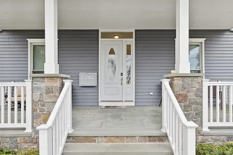 15 Summit Place Glen Cove NY 11542