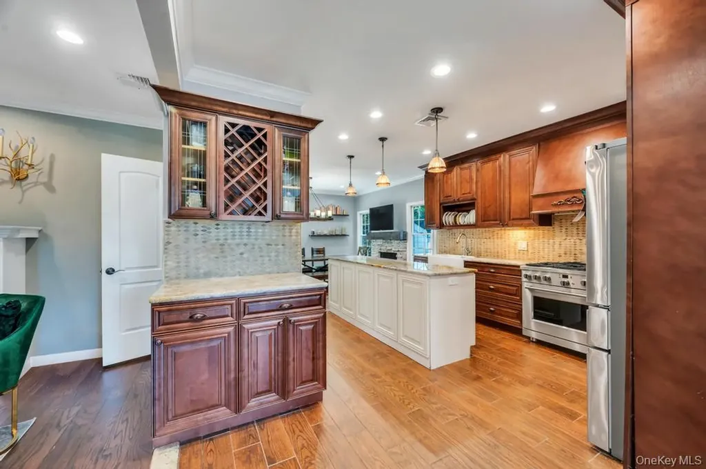 357 Wynsum Avenue Merrick NY 11566