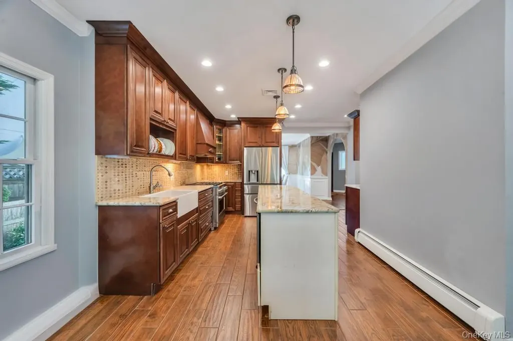 357 Wynsum Avenue Merrick NY 11566