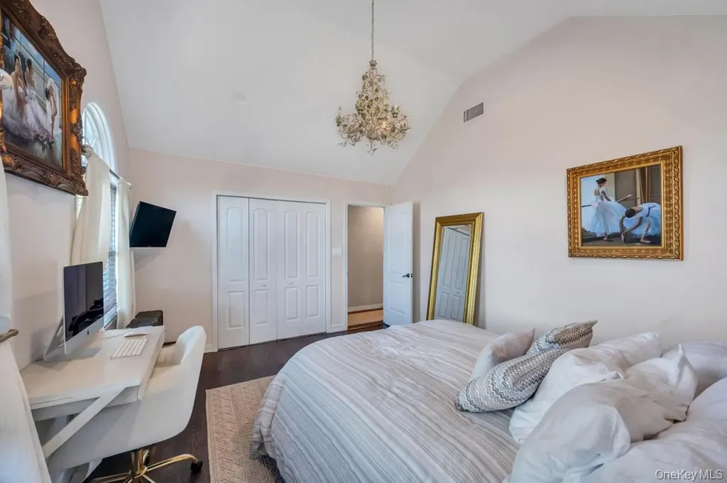 357 Wynsum Avenue Merrick NY 11566