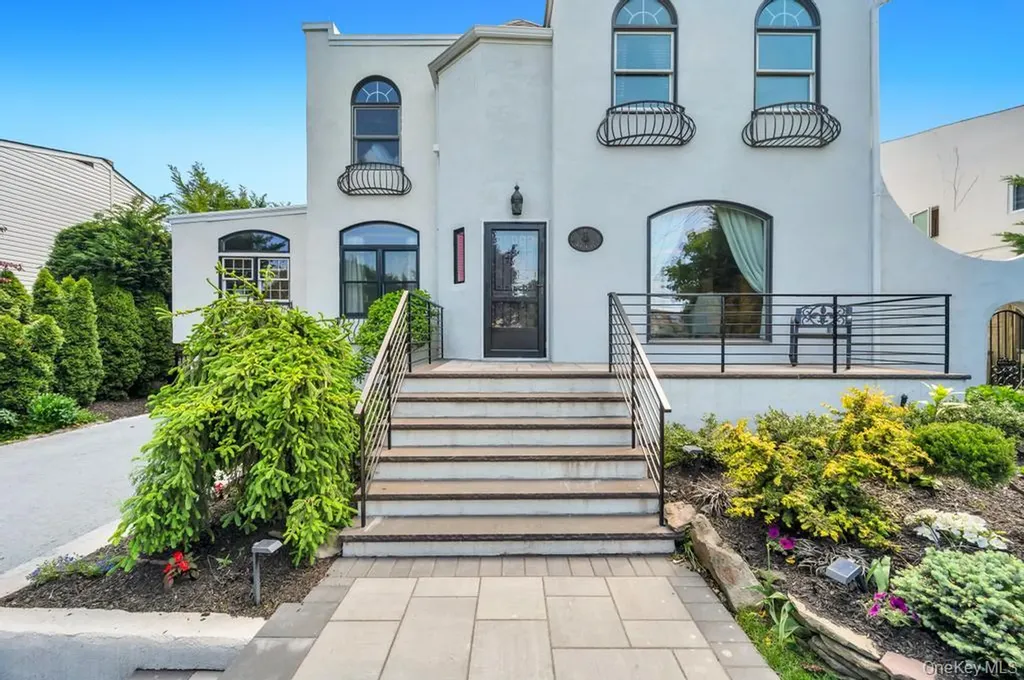 357 Wynsum Avenue Merrick NY 11566