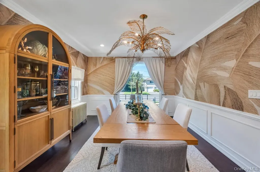 357 Wynsum Avenue Merrick NY 11566