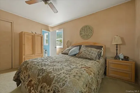 5 Hastings Road Massapequa NY 11758