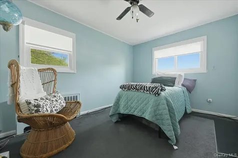 5 Hastings Road Massapequa NY 11758