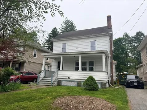 21 Parkwood Boulevard Poughkeepsie NY 12603