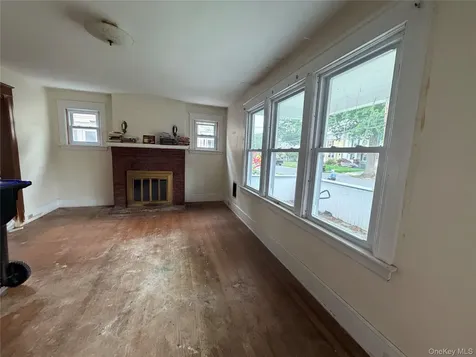 21 Parkwood Boulevard Poughkeepsie NY 12603