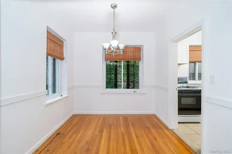 45 Pondfield Road W Bronxville NY 10708