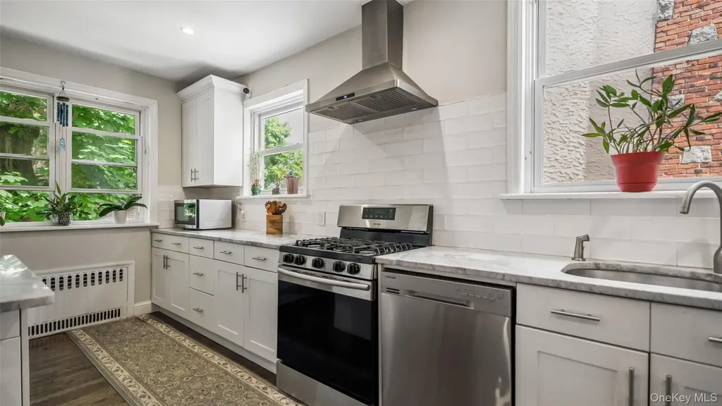 156 Forster Avenue Fleetwood NY 10552