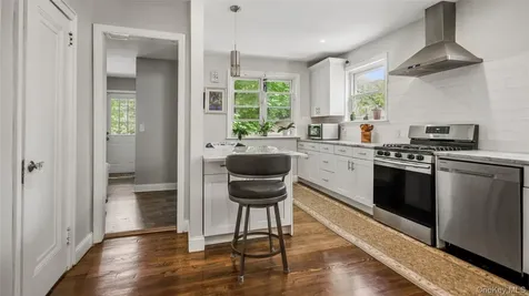 156 Forster Avenue Fleetwood NY 10552