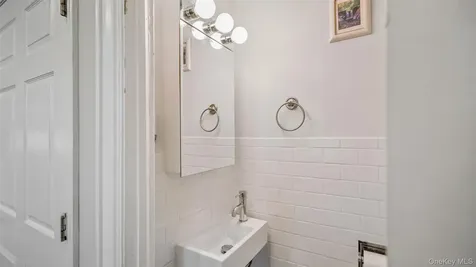 156 Forster Avenue Fleetwood NY 10552