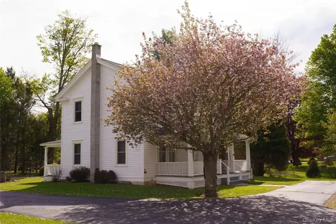 59 2nd Avenue Narrowsburg NY 12764