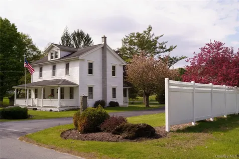 59 2nd Avenue Narrowsburg NY 12764