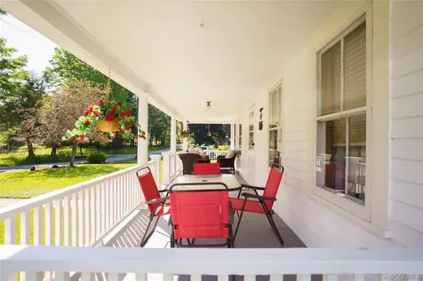 59 2nd Avenue Narrowsburg NY 12764