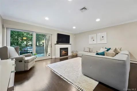 73 Greenway Lane Rye Brook NY 10573