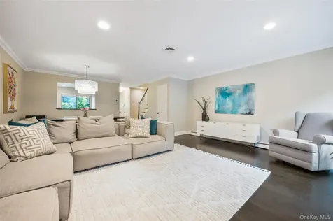 73 Greenway Lane Rye Brook NY 10573