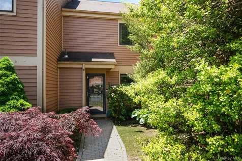 73 Greenway Lane Rye Brook NY 10573