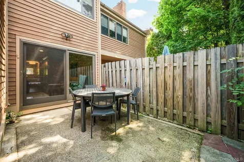 73 Greenway Lane Rye Brook NY 10573
