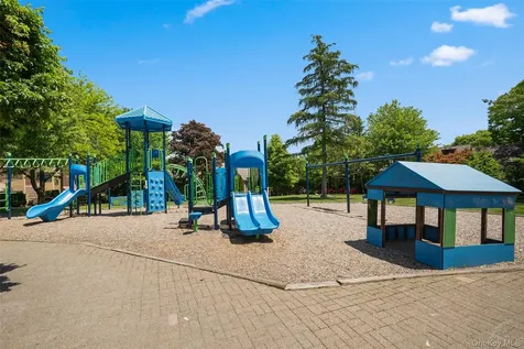73 Greenway Lane Rye Brook NY 10573