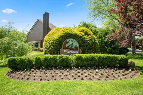 73 Greenway Lane Rye Brook NY 10573