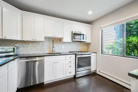 73 Greenway Lane Rye Brook NY 10573