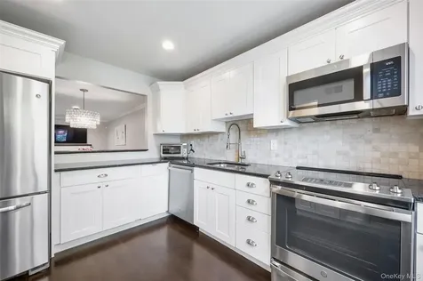 73 Greenway Lane Rye Brook NY 10573