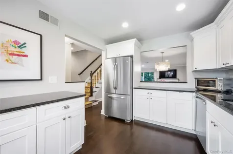 73 Greenway Lane Rye Brook NY 10573