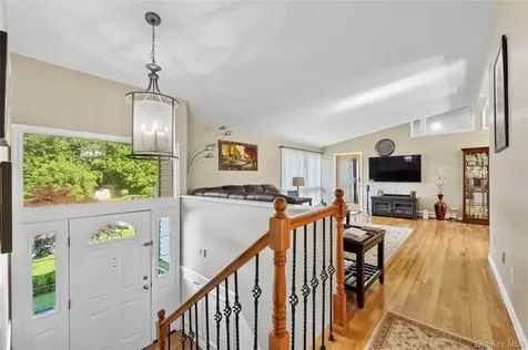 5 Shagbark Court New City NY 10956