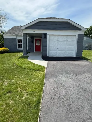 379 Larchmont Court Ridge NY 11961