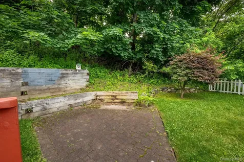 5 Meadowbrook Drive Ossining NY 10562
