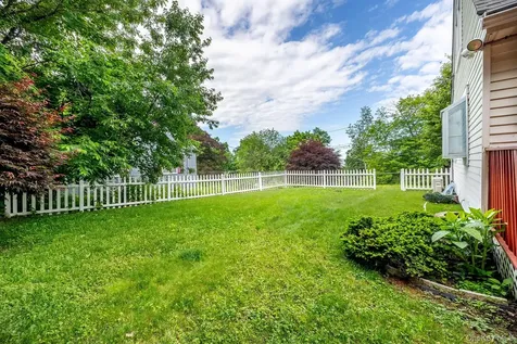 5 Meadowbrook Drive Ossining NY 10562