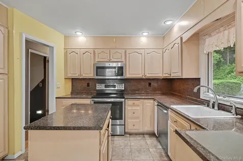 5 Meadowbrook Drive Ossining NY 10562