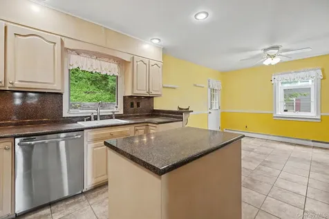 5 Meadowbrook Drive Ossining NY 10562
