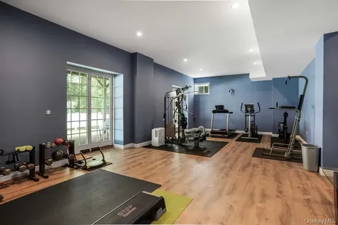 899 Harbor View Road Oyster Bay NY 11771