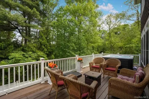 899 Harbor View Road Oyster Bay NY 11771