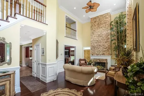899 Harbor View Road Oyster Bay NY 11771