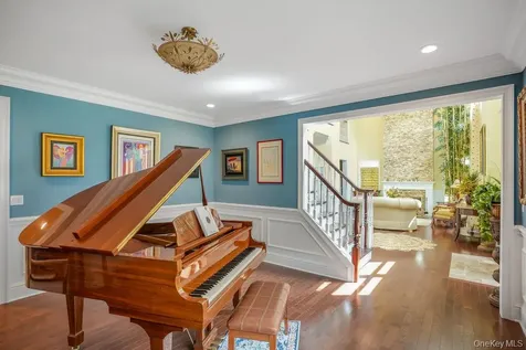 899 Harbor View Road Oyster Bay NY 11771