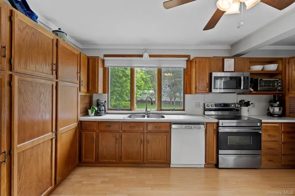 8 Beekman Street Poughkeepsie NY 12601