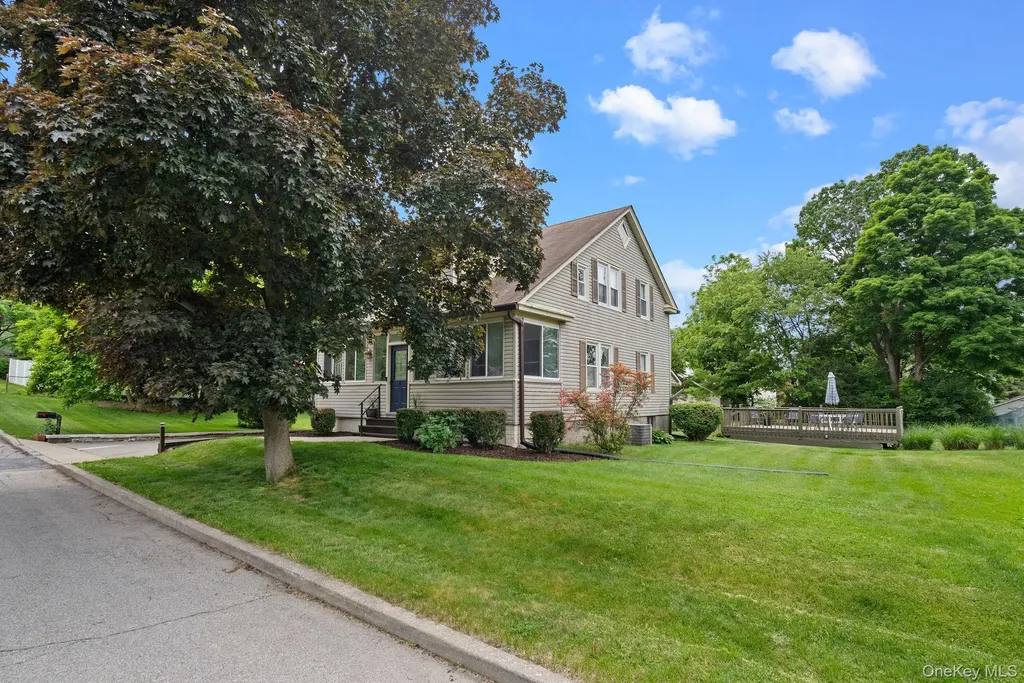 8 Beekman Street Poughkeepsie NY 12601