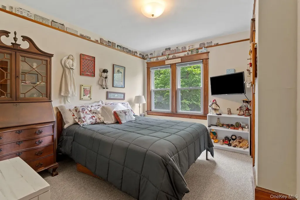 8 Beekman Street Poughkeepsie NY 12601