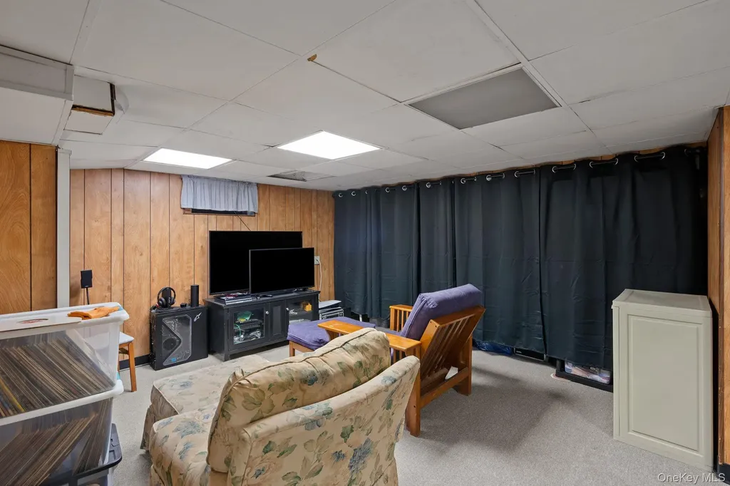 8 Beekman Street Poughkeepsie NY 12601