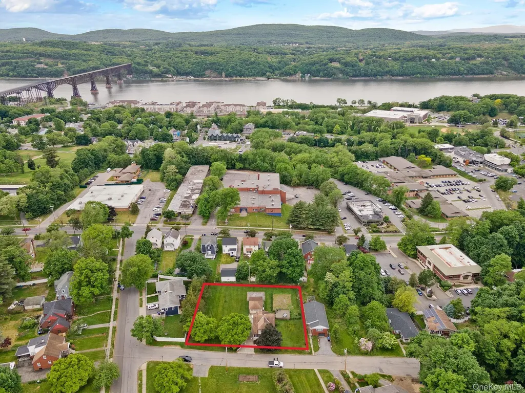 8 Beekman Street Poughkeepsie NY 12601